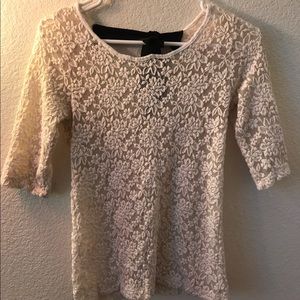 FOREVER 21 FLOWER HALF LONGSLEEVE TOP